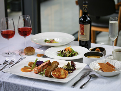 Cusine LOHERB Meal Photos